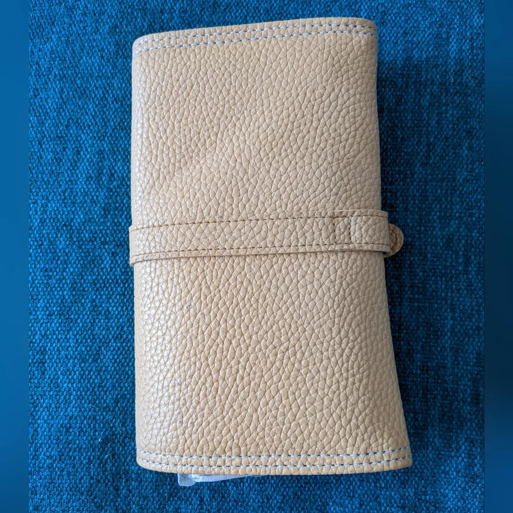 Tan Clutch - Picture 2 of 7